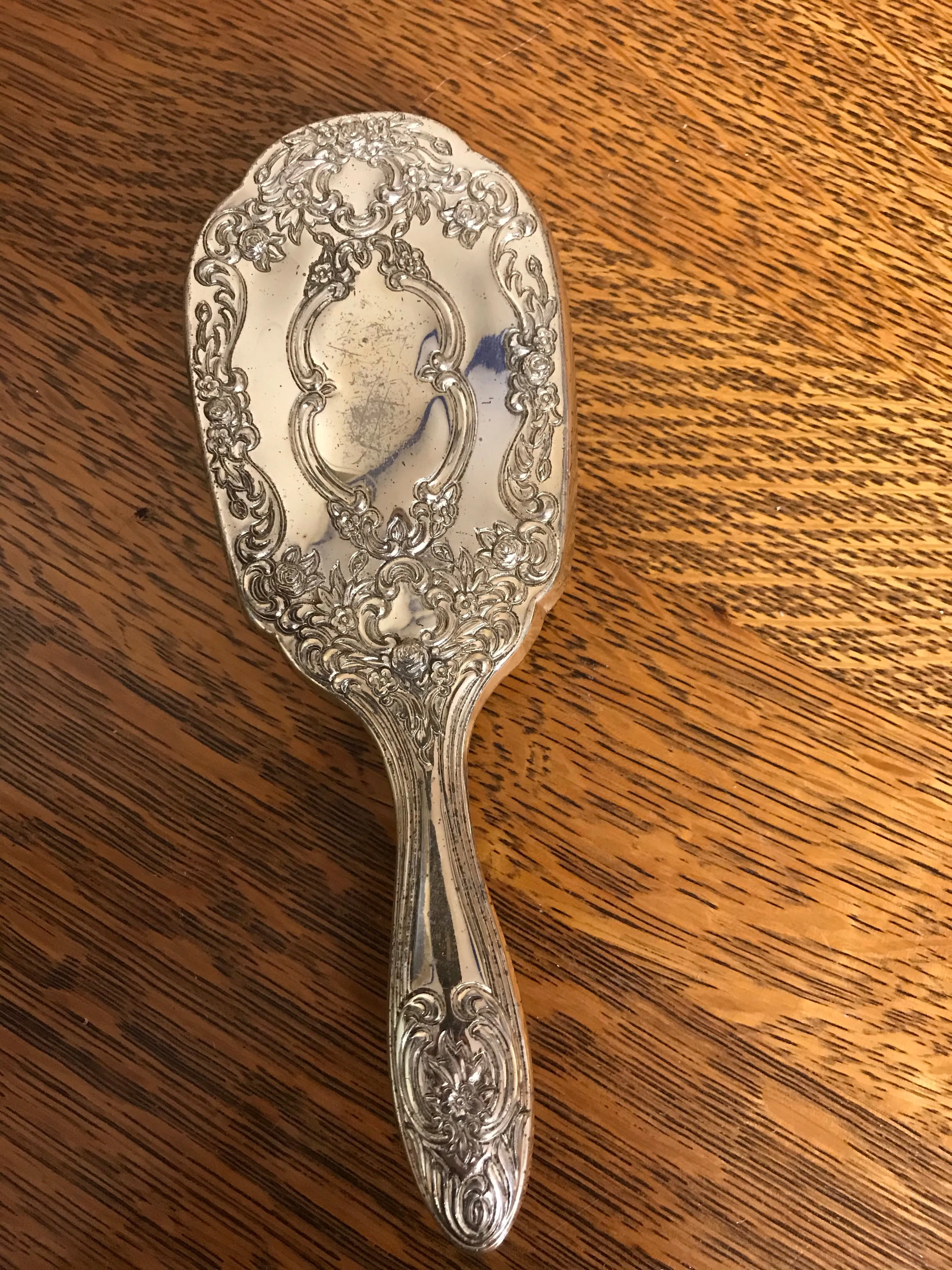 €€ Vintage Ornate Silver Handheld 8” Vanity Brush