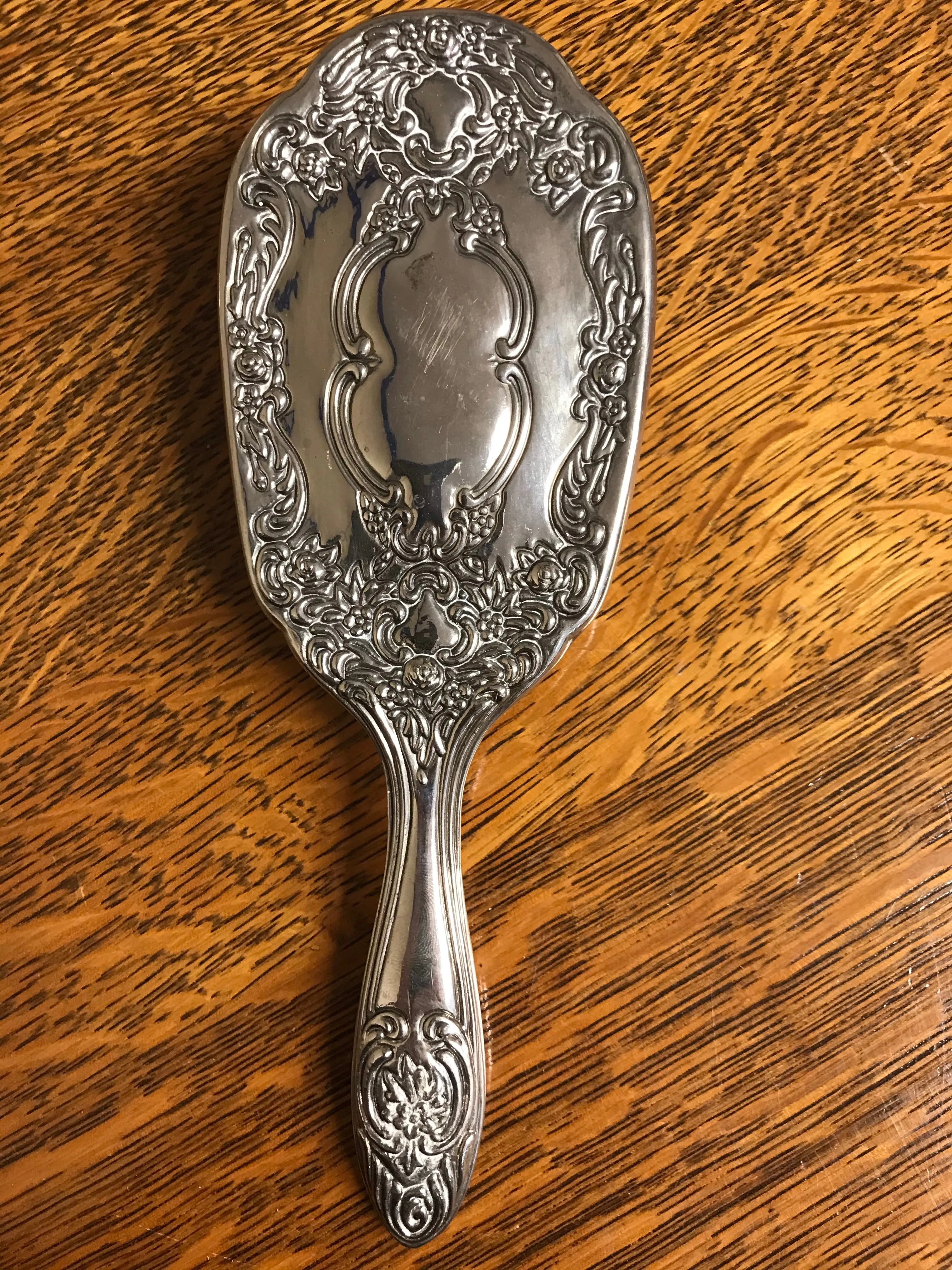 €€ Vintage Ornate Silver Handheld 8” Vanity Brush