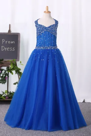 2024 Halter Ball Gown Flower Girl Dresses Dark Royal Blue With Beading