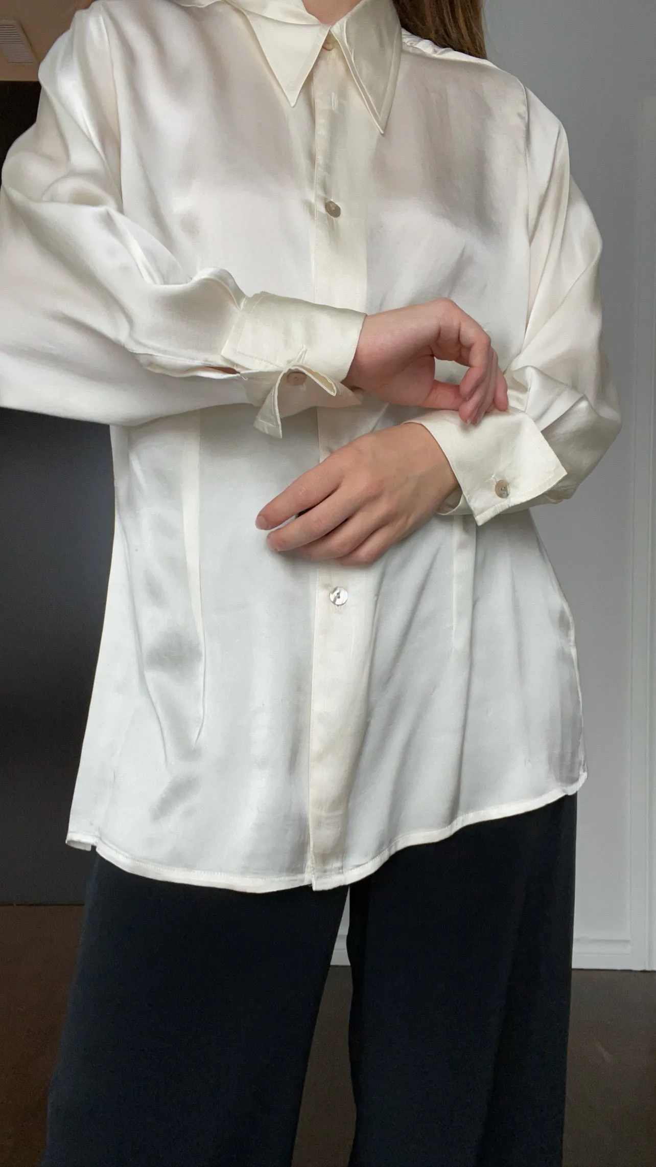 90s Luxurious Creamy 100% Silk Blouse - XS