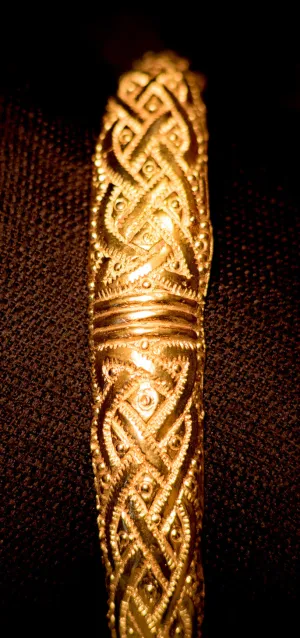 Arm Ring carved design - Z-03