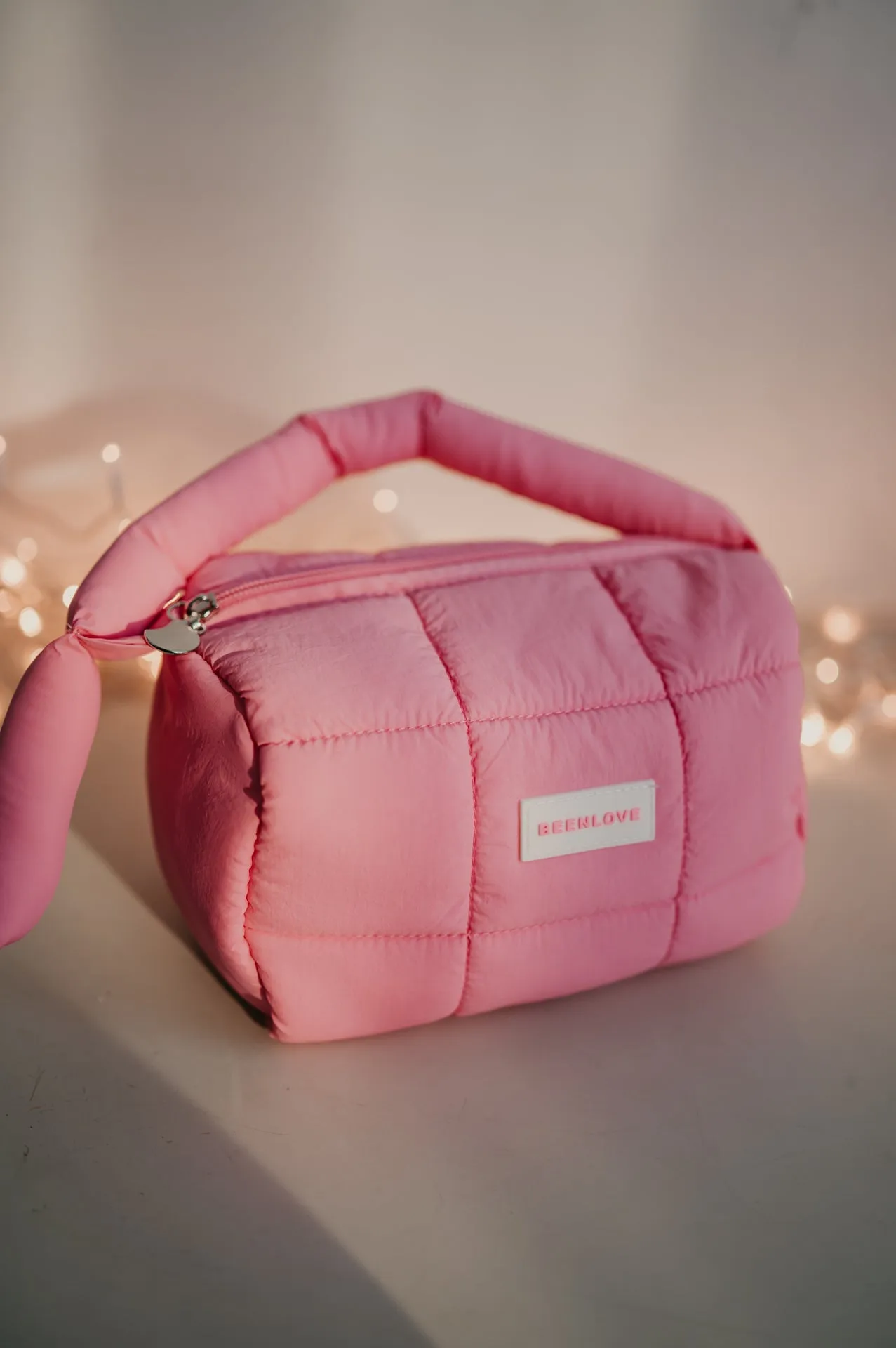 Domino toiletry bag I Pink