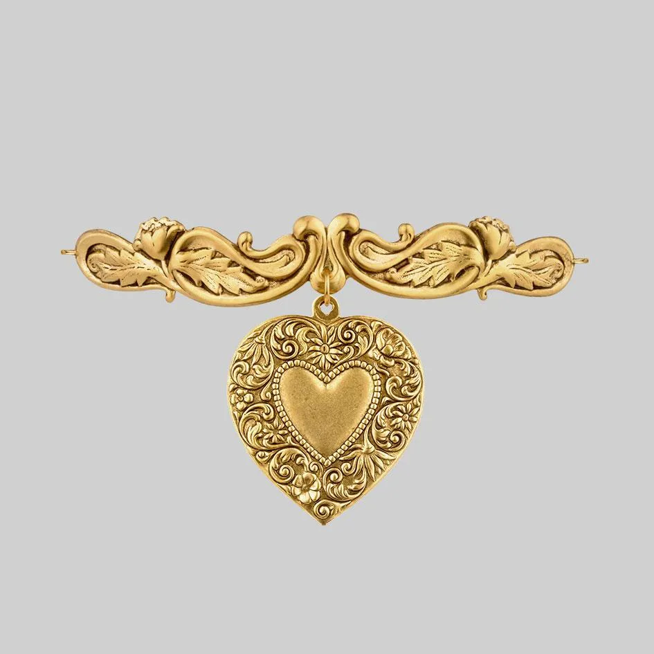 LOVE STRUCK. Ornate Heart Choker - Gold