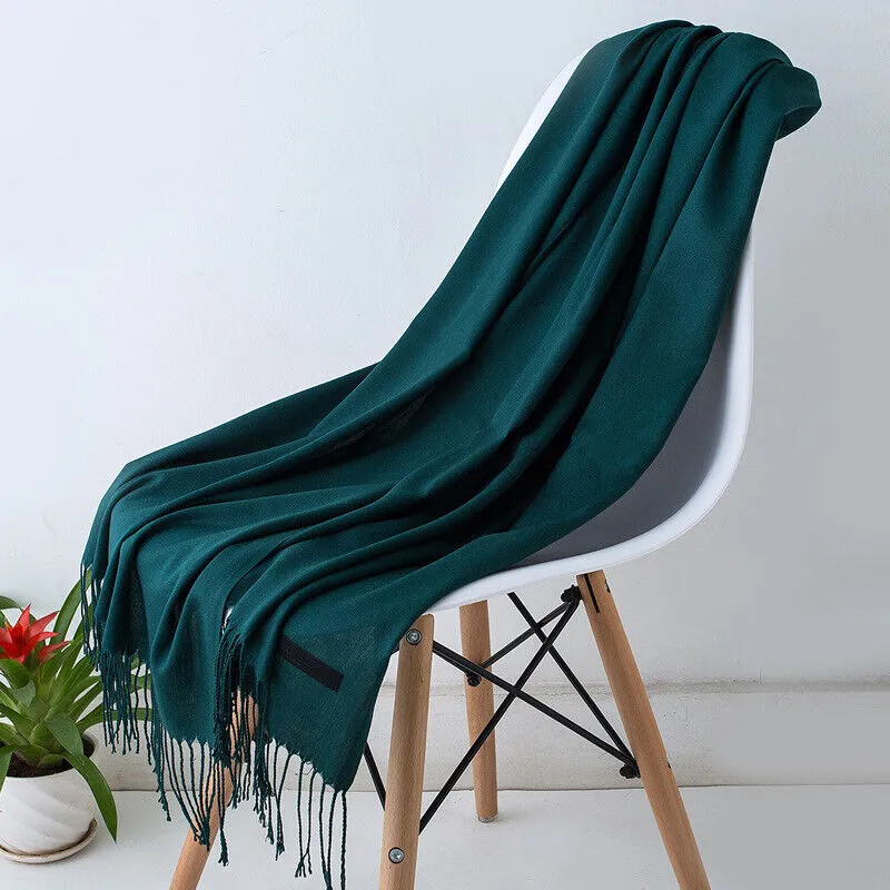 Luxurious Cashmere Scarf with Fringe Detail