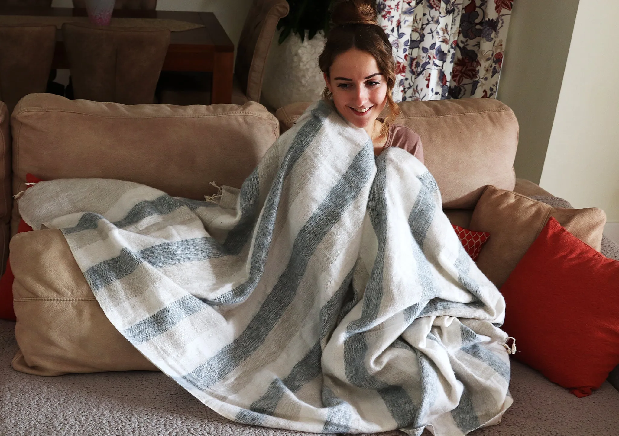 Luxurious White Grey Stripe Hand-loomed Yak Wool Blanket