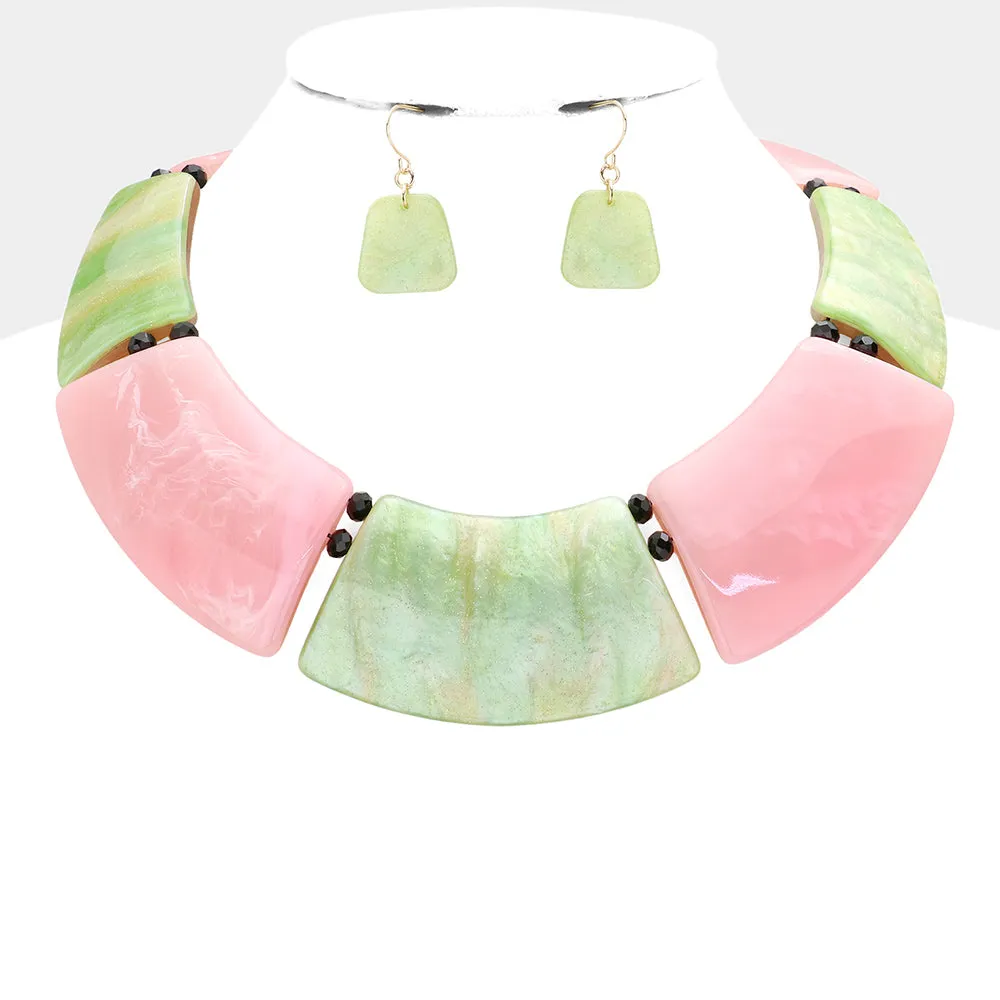 Marble Print Resin Curved Bib Necklace Set