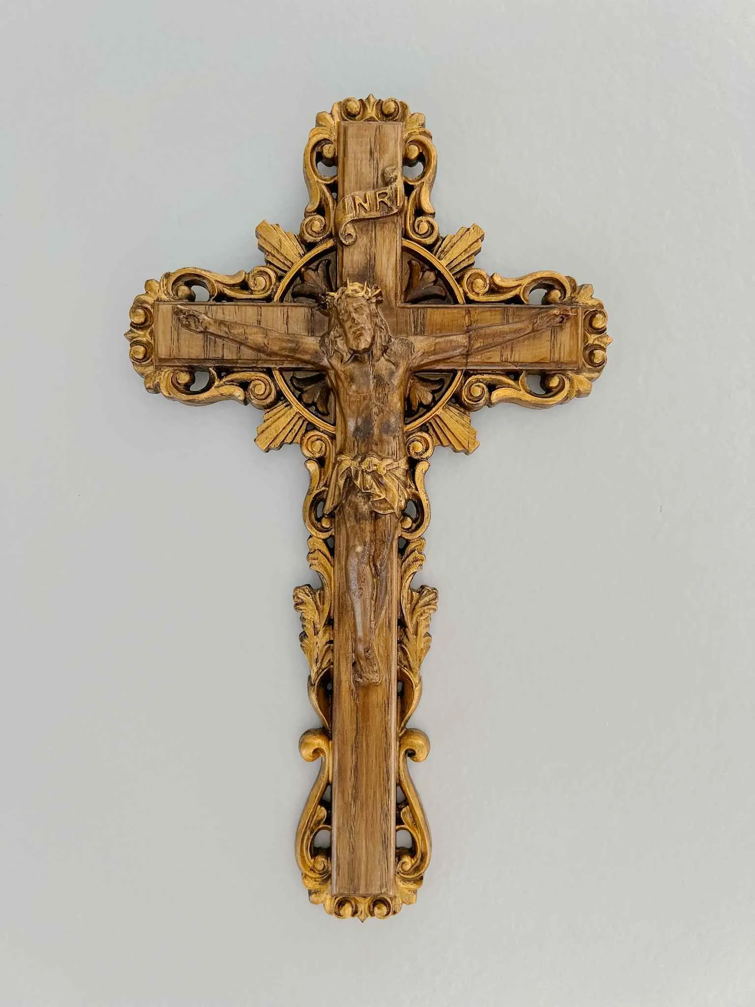 Ornate Crucifix - Gold