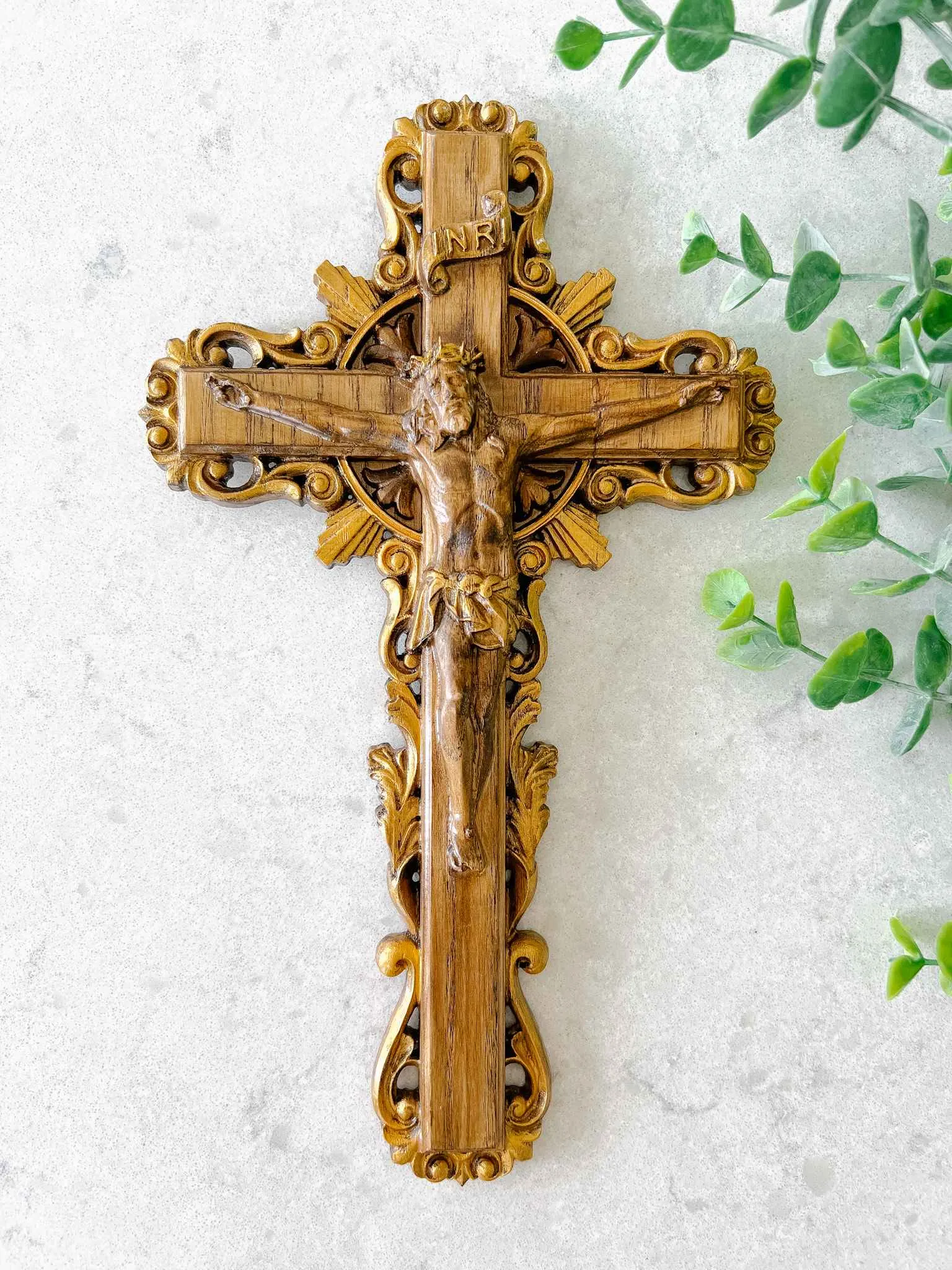 Ornate Crucifix - Gold