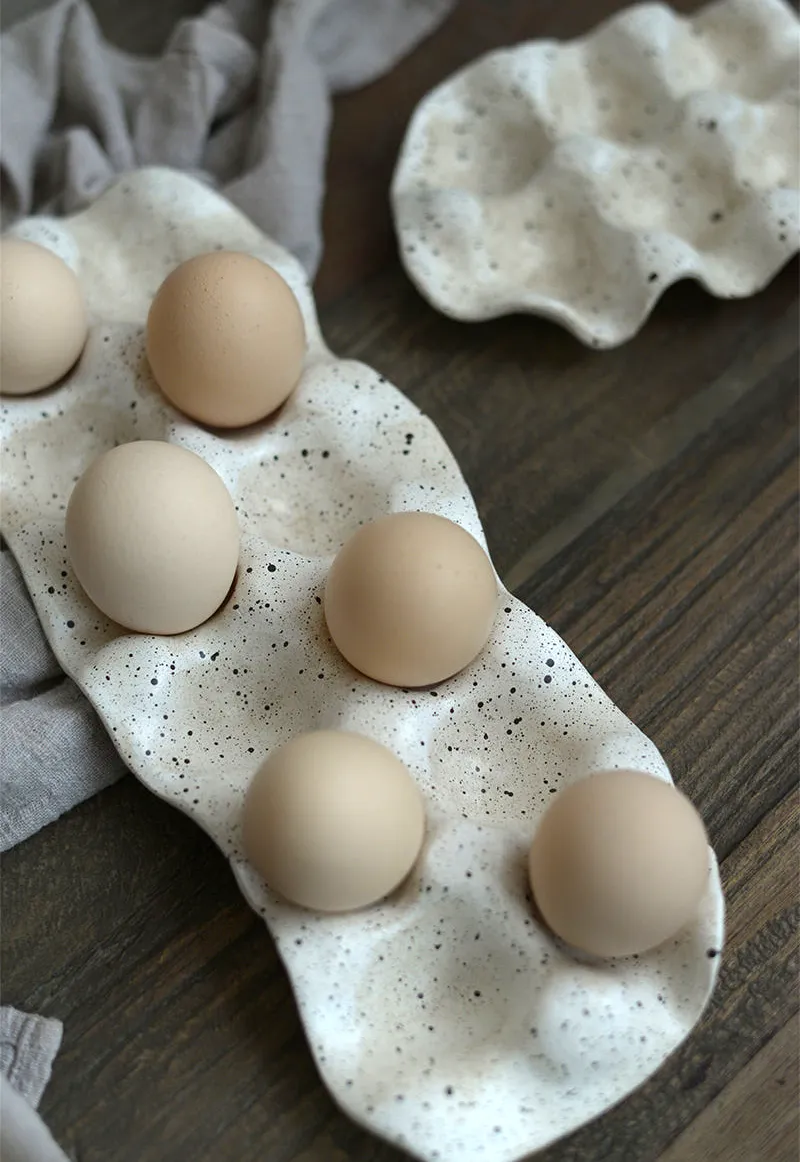 Speckled Organic Shaped Egg Tray