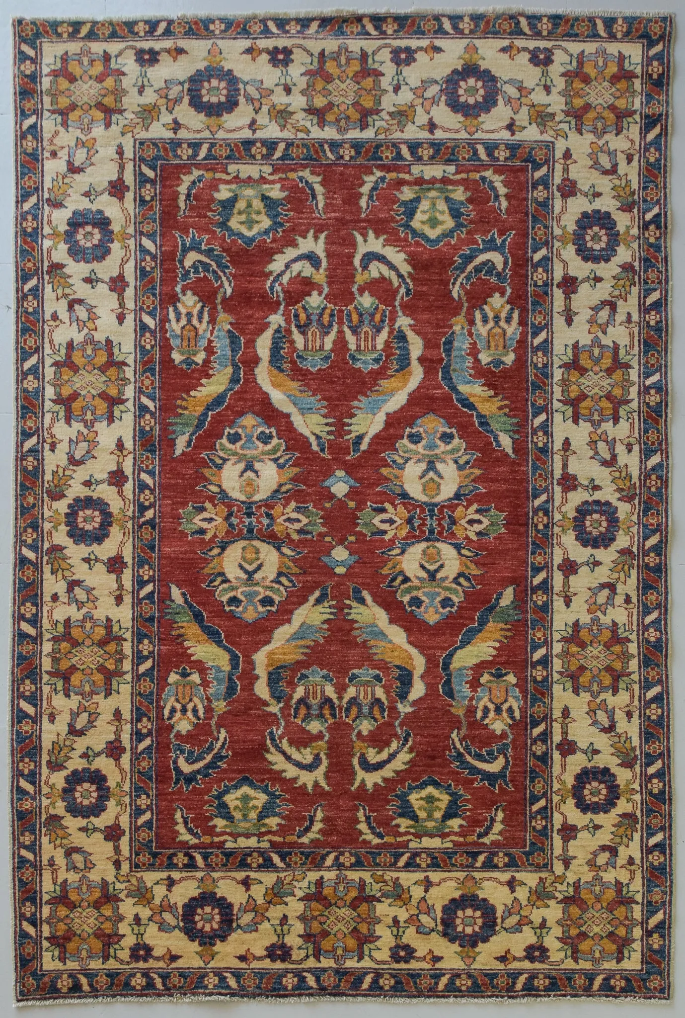 Sultanabad Style - Traditional Handwoven Rug