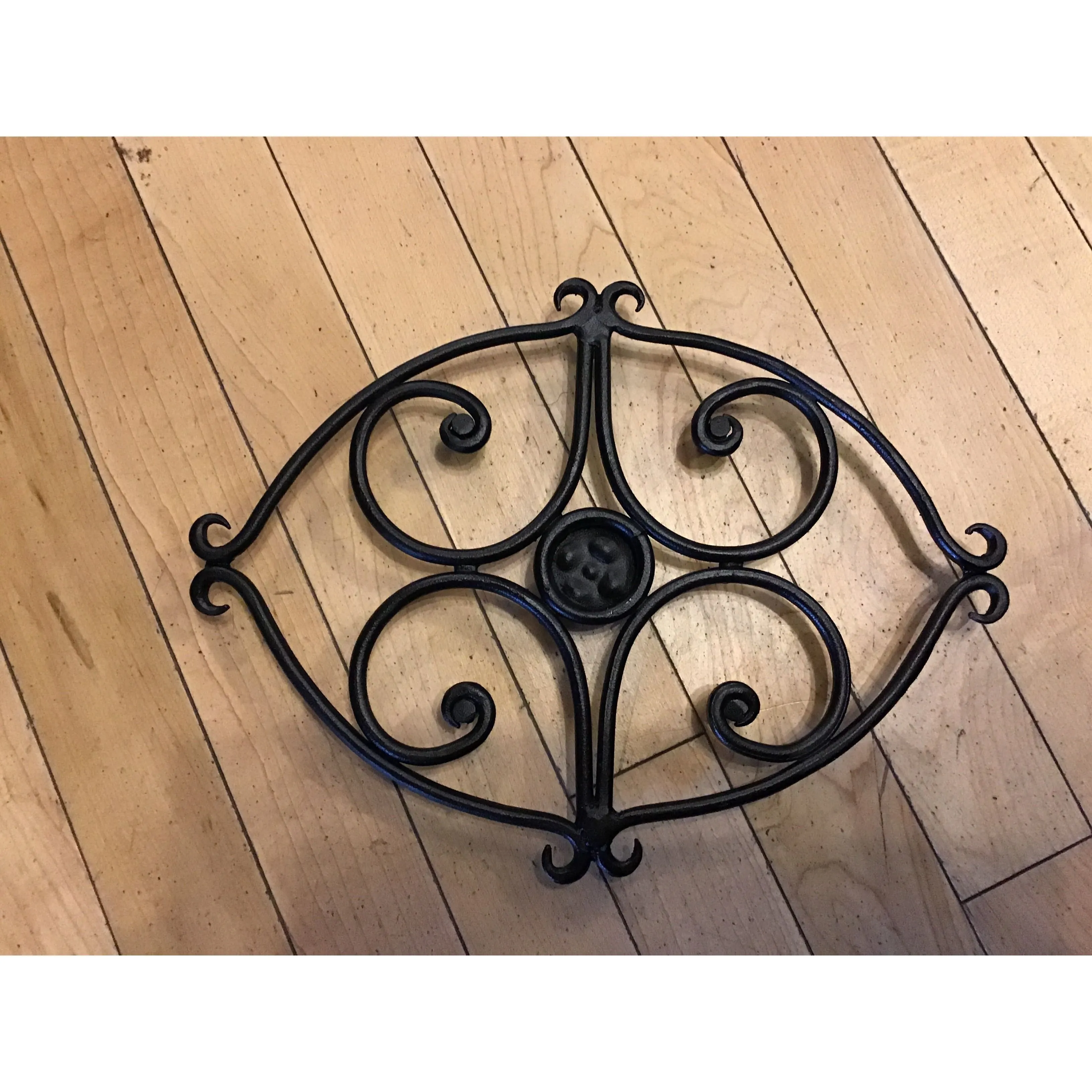 Trivet - Scroll