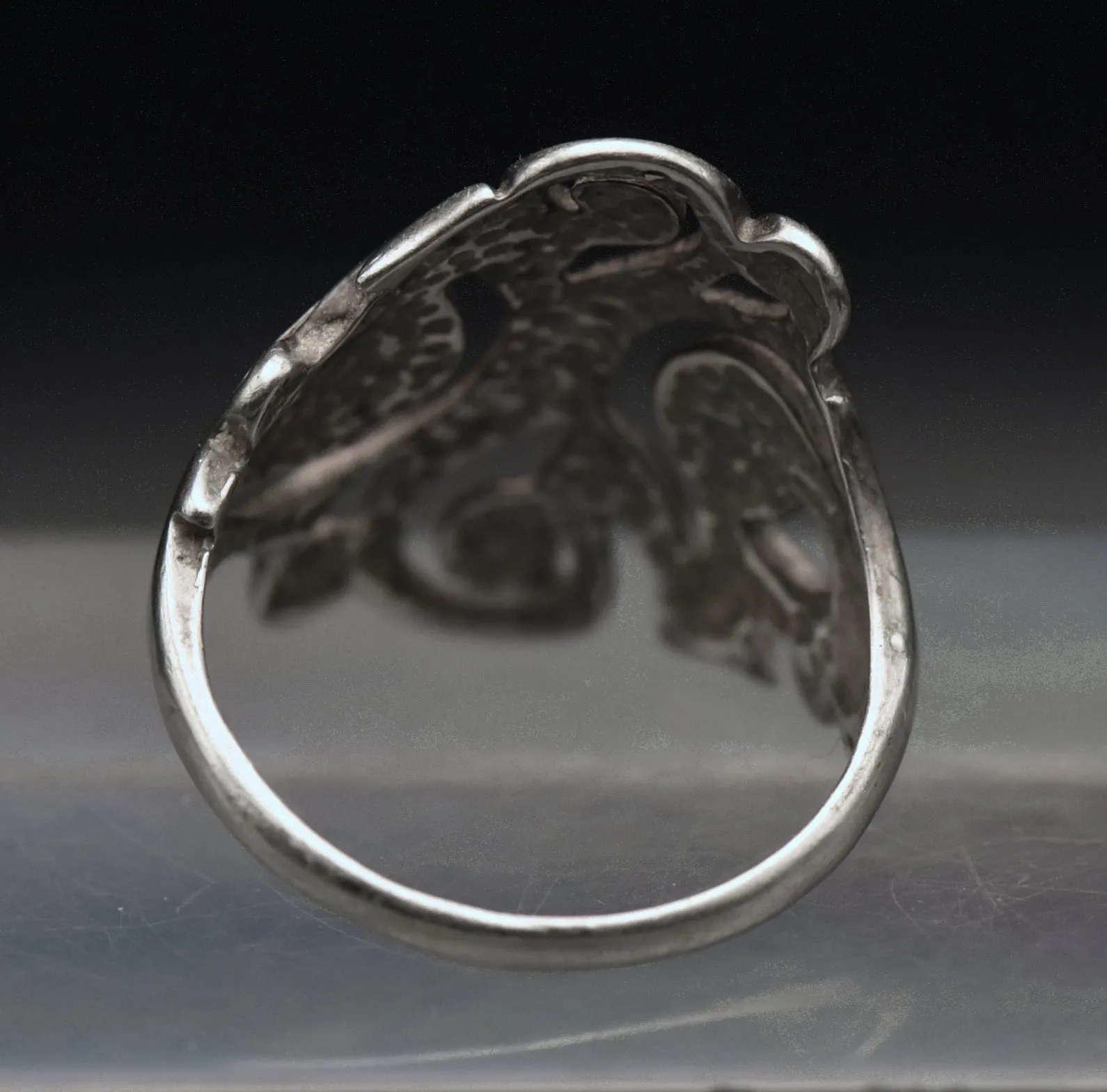 Vintage Sterling Silver Pierced Scroll Design Ring - Size 9