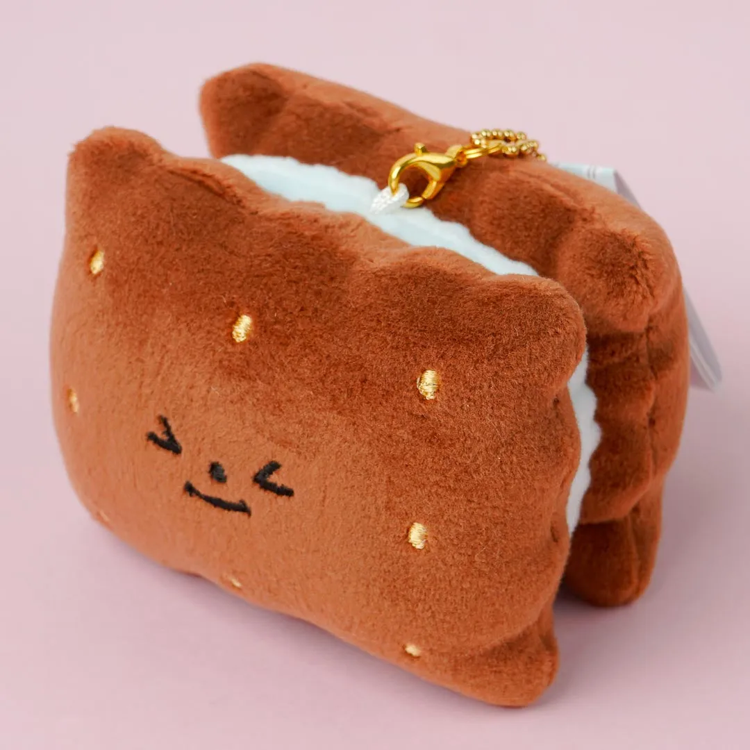 Yummy Biscuit Plush Charm - Cracker Sandwich / Mini